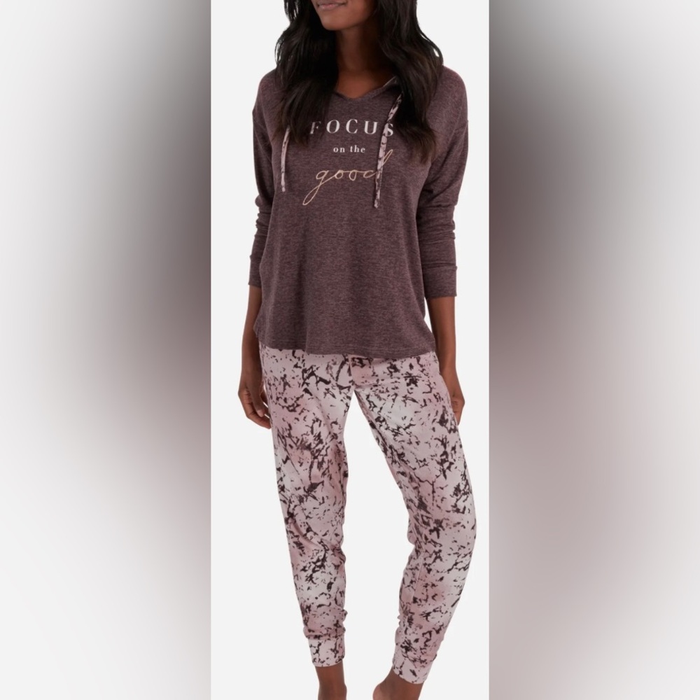 Danskin Sleep set Hoodie and pants NWT Medium